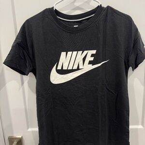 Nike T-shirt